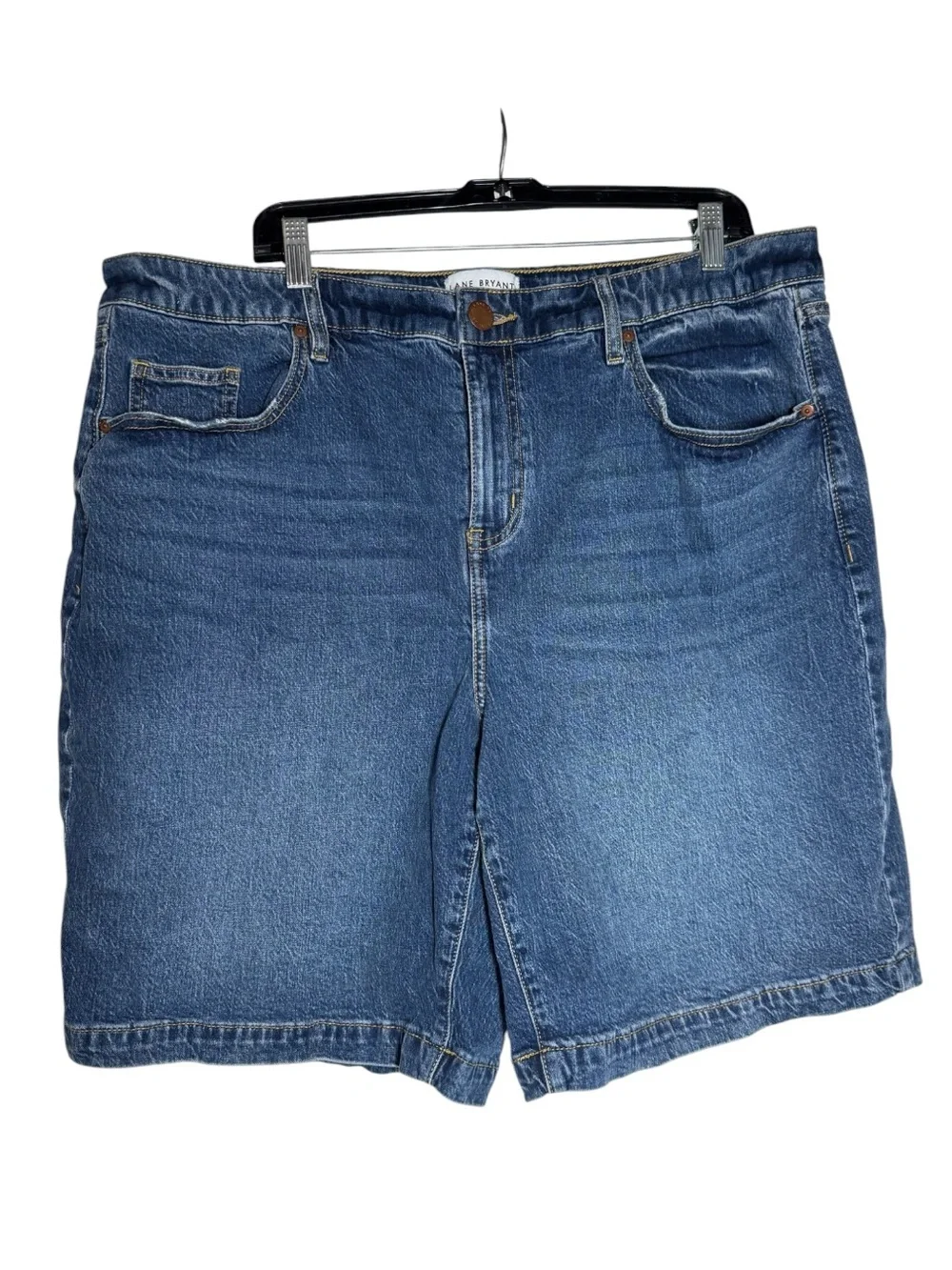 Lane Bryant do thoughtful ship